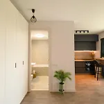 Urban Bloom Апартаменты Бухарест