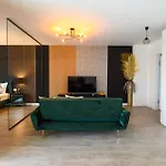 Апартаменты Urban Bloom Бухарест